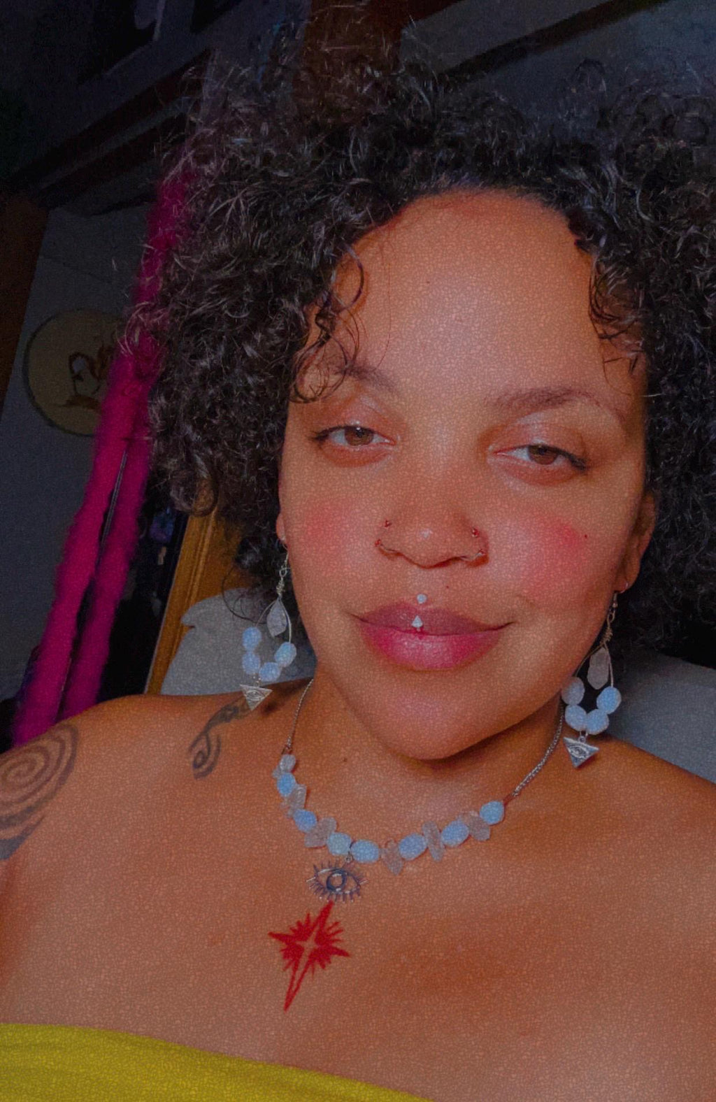 Eye of the BeeHolder